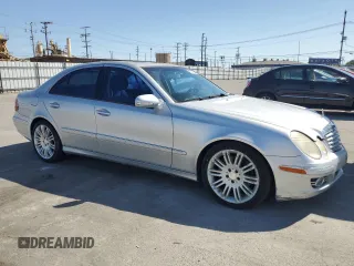 2008 Mercedes-Benz E 350 Luxury z VIN WDBUF56X08B230590, wystawiony jako Copart lot #58949345 z przebiegiem 179 449 mil mil oraz Szkoda całkowita • Salvage title. Historia ofert i sprzedaży dostępna na DreamBid. Obrazek 4.