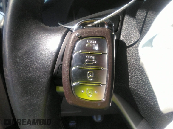 2016 Hyundai Tucson Limited with VIN KM8J33A24GU262163, listed as a IAAI auction lot 41866929 with 65,309 mi miles and . Bid and sale history available at DreamBid. Image 11.