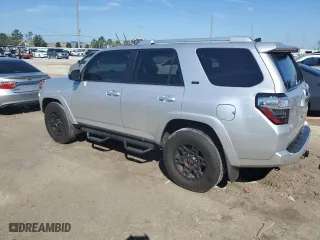 2017 Toyota 4Runner SR5 with VIN JTEZU5JR3H5164522, listed as a Copart auction lot 77765314 with 122,264 mi miles and Non Repairable. Bid and sale history available at carsss.com. Image 2.