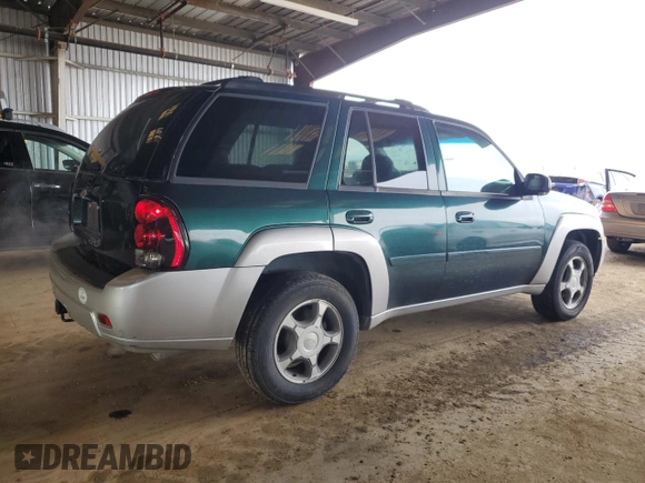 2006 Chevrolet TrailBlazer LS with VIN 1GNDT13S462102479, listed as a Copart auction lot 45715295 with 174,498 mi miles and Clean Title. Bid and sale history available at DreamBid. Image 3.