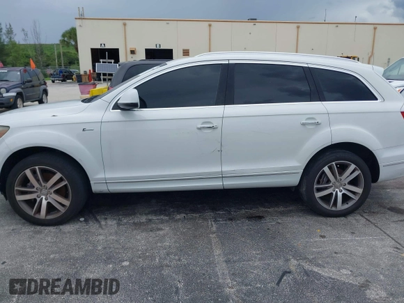 2014 Audi Q7 Premium Plus with VIN WA1LGAFE2ED018513, listed as a IAAI auction lot 42815204 with 121,094 mi miles and . Bid and sale history available at DreamBid. Image 6.