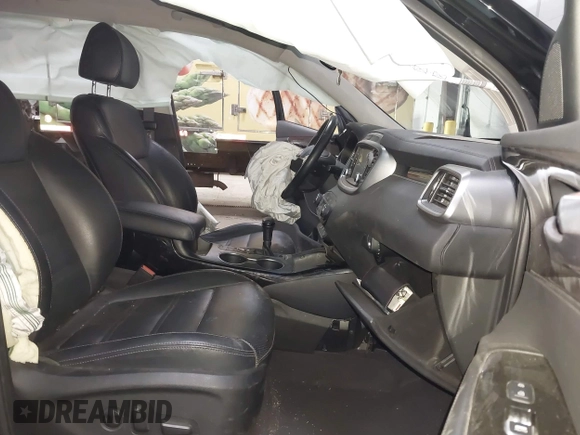 2019 Kia Sorento SX V6 with VIN 5XYPKDA55KG511727, listed as a IAAI auction lot 41531770 with 99,237 mi miles. Bid and sale history available at carsss.com. Image 5.