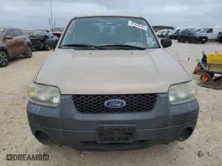 2007 Ford Escape XLS with VIN 1FMYU02Z27KB60488, listed as a Copart auction lot 47476445 with 238,244 mi miles and Salvage Title. Bid and sale history available at carsss.com. Image 5.