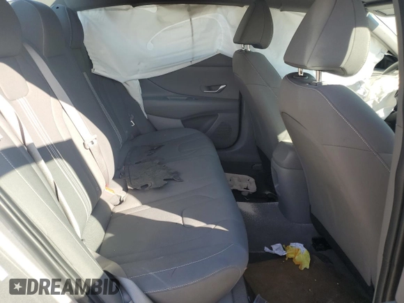2024 Hyundai Elantra SEL with VIN KMHLM4DG5RU648015, listed as a Copart auction lot 48675095 with 31,098 mi miles and Salvage Title. Bid and sale history available at carsss.com. Image 10.