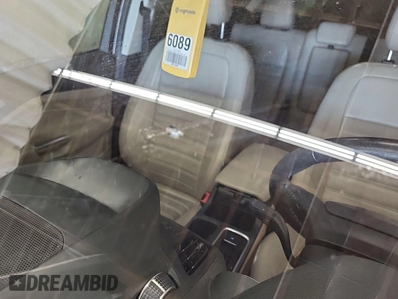 2019 Ford Escape SEL with VIN 1FMCU9HD4KUA72632, listed as a IAAI auction lot 42132333 with 104,071 mi miles. Bid and sale history available at carsss.com. Image 1.