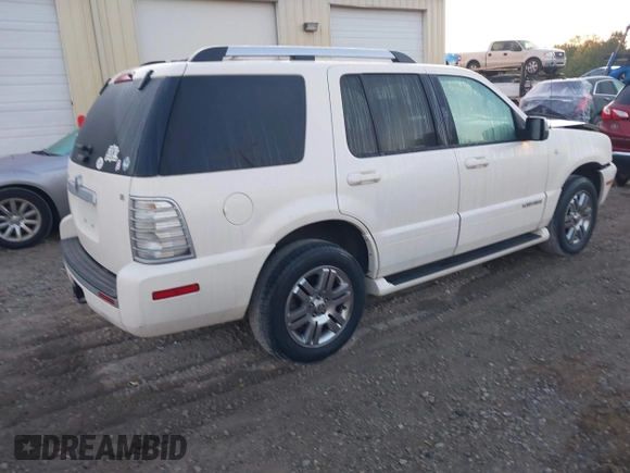 2008 Mercury Mountaineer Premier with VIN 4M2EU38838UJ04132, listed as a IAAI auction lot 41022954 with 136,449 mi miles. Bid and sale history available at carsss.com. Image 4.