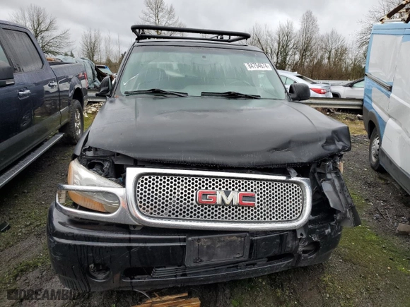 2004 Chevrolet Silverado 1500 Work Truck with VIN 2GCEC19VX41162990, listed as a Copart auction lot 84794674 with 320,784 mi miles and Salvage Title. Bid and sale history available at carsss.com. Image 5.