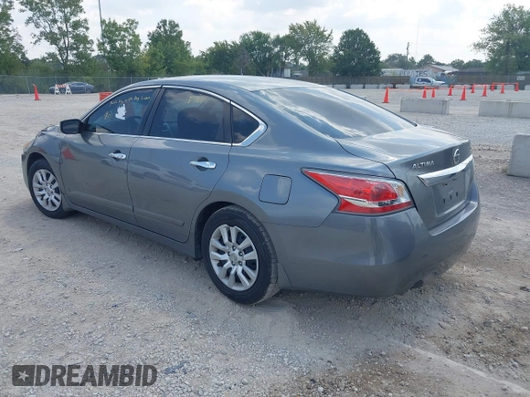 2015 Nissan Altima 2.5 S with VIN 1N4AL3AP1FC454621, listed as a IAAI auction lot 40069022 with 84,296 mi miles. Bid and sale history available at carsss.com. Image 3.