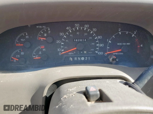 2000 Ford F-350 XL z VIN 1FTSX31F5YEA17061, wystawiony jako Copart lot #61017305 z przebiegiem 162 814 mil mil oraz Czysty tytuł • Clean title. Historia ofert i sprzedaży dostępna na DreamBid. Obrazek 9.