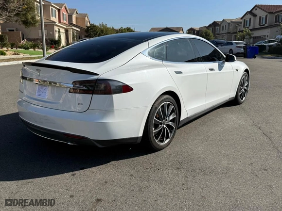2013 Tesla Model S with VIN 5YJSA1CG8DFP12090, listed as a Copart auction lot 87286844 with 94,810 mi miles and Clean Title. Bid and sale history available at carsss.com. Image 4.