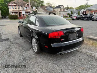 2007 Audi S4 z VIN WAUGL78EX7A257554, wystawiony jako Copart lot #56939515 z przebiegiem 158 620 mil mil oraz Tytuł czysty. Historia ofert i sprzedaży dostępna na DreamBid. Obrazek 3.