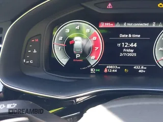 2022 Audi SQ7 Premium Plus z VIN WA1AWBF77ND004382, wystawiony jako IAAI lot #41537565 z przebiegiem 49 833 mil mil oraz . Historia ofert i sprzedaży dostępna na DreamBid. Obrazek 7.