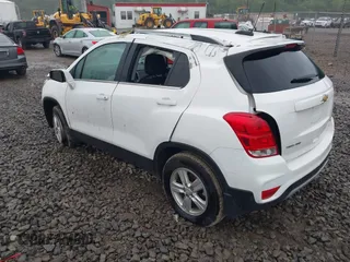 2020 Chevrolet Trax LT with VIN 3GNCJPSB9LL155372, listed as a IAAI auction lot 42357337 with 71,445 mi miles and . Bid and sale history available at DreamBid. Image 3.