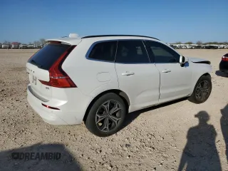 2022 Volvo XC60 Momentum z VIN YV4L12DK0N1944994, wystawiony jako Copart lot #85899774 z przebiegiem 95 461 mil mil oraz Szkoda całkowita • Salvage title. Historia ofert i sprzedaży dostępna na DreamBid. Obrazek 3.