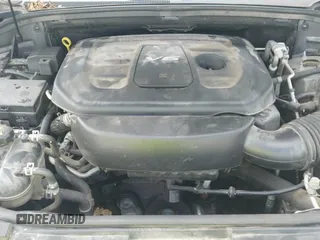 2016 Jeep Grand Cherokee Laredo z VIN 1C4RJFAG4GC435017, wystawiony jako IAAI lot #42983840 z przebiegiem 163 340 mil mil oraz . Historia ofert i sprzedaży dostępna na DreamBid. Obrazek 18.