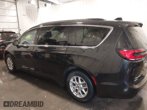 2022 Chrysler Pacifica Touring L with VIN 2C4RC1BG0NR170029, listed as a IAAI auction lot 41890660 with 88,121 mi miles and . Bid and sale history available at DreamBid. Image 14.