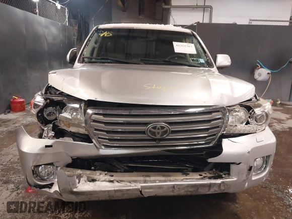 2013 Toyota Land Cruiser with VIN JTMHY7AJ8D4011273, listed as a IAAI auction lot 41351783 with 121,192 mi miles. Bid and sale history available at carsss.com. Image 12.