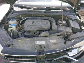 2015 Volkswagen Jetta SE z VIN 3VWD17AJ8FM418758, wystawiony jako IAAI lot #42449833 z przebiegiem 146 618 mil mil oraz . Historia ofert i sprzedaży dostępna na DreamBid. Obrazek 10.