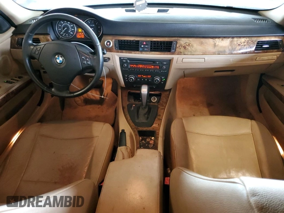 2008 BMW 3 Series 328i z VIN WBAVA37558NL47244, wystawiony jako Copart lot #59592515 z przebiegiem 165 900 mil mil oraz Szkoda całkowita • Salvage title. Historia ofert i sprzedaży dostępna na DreamBid. Obrazek 8.