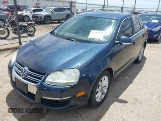 2010 Volkswagen Jetta Limited Edition with VIN 3VWRX7AJ1AM067933, listed as a IAAI auction lot 42153235 with 127,051 mi miles and . Bid and sale history available at DreamBid. Image 17.