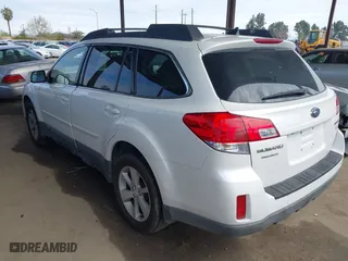 2013 Subaru Outback 2.5i Limited with VIN 4S4BRBLC2D3254437, listed as a IAAI auction lot 41680881 with 121,127 mi miles. Bid and sale history available at carsss.com. Image 3.