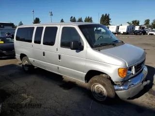 2007 Ford Econoline Passenger XL with VIN 1FBNE31L67DB06686, listed as a Copart auction lot 71796304 with 268,977 mi miles and Salvage Title. Bid and sale history available at carsss.com. Image 4.