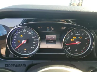 2019 Mercedes-Benz E 300 with VIN WDDZF4JB8KA489019, listed as a Copart auction lot 61550154 with 132,301 mi miles and Non repairable. Bid and sale history available at DreamBid. Image 9.