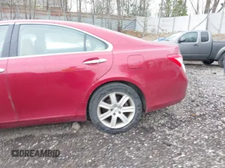 2009 Lexus ES 350 with VIN JTHBJ46G492275498, listed as a IAAI auction lot 42080324 with 122,758 mi miles. Bid and sale history available at carsss.com. Image 15.