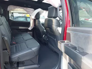 2024 Ford F-150 z VIN 1FTFW7LD0RFA90275, wystawiony jako IAAI lot #42030224 z przebiegiem Nie podano mil oraz . Historia ofert i sprzedaży dostępna na DreamBid. Obrazek 8.