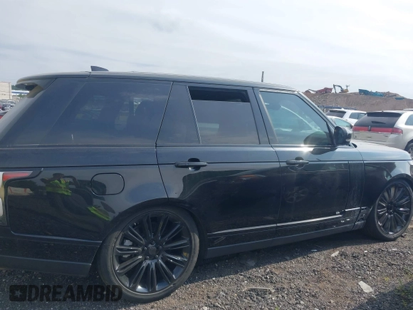 2018 Land Rover Range Rover z VIN SALGS2RE3JA389370, wystawiony jako IAAI lot #42508706 z przebiegiem 46 268 mil mil oraz . Historia ofert i sprzedaży dostępna na DreamBid. Obrazek 13.