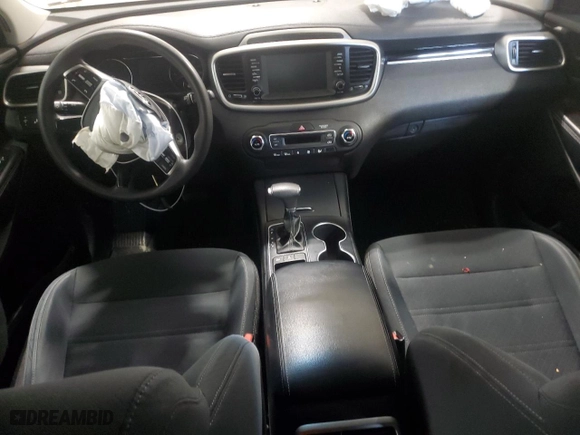 2019 Kia Sorento LX V6 with VIN 5XYPGDA5XKG440249, listed as a Copart auction lot 82552154 with 0 mi miles and Salvage Title. Bid and sale history available at carsss.com. Image 8.