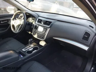 2016 Nissan Altima 2.5 SL with VIN 1N4AL3AP5GC116317, listed as a IAAI auction lot 41769093 with 279,622 mi miles. Bid and sale history available at carsss.com. Image 5.
