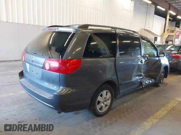 2006 Toyota Sienna CE with VIN 5TDZA23C46S433820, listed as a IAAI auction lot 41248882 with 256,856 mi miles. Bid and sale history available at carsss.com. Image 4.