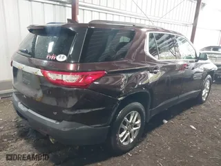 2020 Chevrolet Traverse LT Leather with VIN 1GNEVHKW8LJ127009, listed as a IAAI auction lot 41523802 with 83,950 mi miles. Bid and sale history available at carsss.com. Image 4.