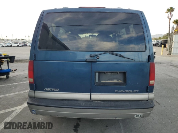2002 Chevrolet Astro with VIN 1GNDM19X22B145342, listed as a Copart auction lot 43203415 with 212,976 mi miles and Salvage Title. Bid and sale history available at carsss.com. Image 6.