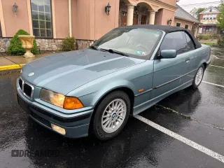 1998 BMW 3 Series 328i z VIN WBABK8323WEY87276, wystawiony jako Copart lot #56053005 z przebiegiem Nie podano mil oraz Czysty tytuł • Clean title. Historia ofert i sprzedaży dostępna na DreamBid. Obrazek 1.
