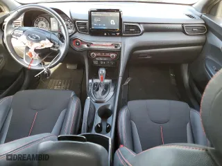 2020 Hyundai Veloster 2.0 with VIN KMHTG6AF5LU030585, listed as a Copart auction lot 67114883 with 25,577 mi miles. Bid and sale history available at carsss.com. Image 8.