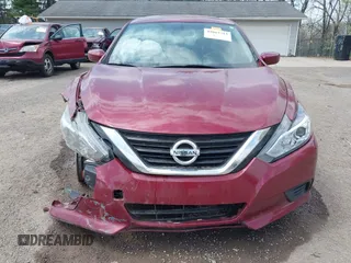 2018 Nissan Altima SV with VIN 1N4AL3APXJC246066, listed as a IAAI auction lot 42062713 with 134,644 mi miles and . Bid and sale history available at carsss.com. Image 13.