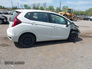 2019 Honda Fit LX с VIN 3HGGK5H44KM731612, выставлен на аукционе IAAI как лот 42094516 с пробегом 84 309 миль миль и . История ставок и продаж доступна на DreamBid. Изображение 4.