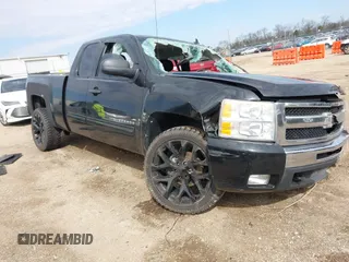 2011 Chevrolet Silverado 1500 LT with VIN 1GCRKSE36BZ449181, listed as a IAAI auction lot 41888125 with 206,286 mi miles and . Bid and sale history available at DreamBid. Image 1.