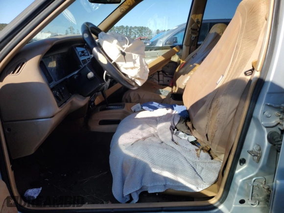 1998 Jeep Grand Cherokee with VIN 1J4GX48Y7WC216585, listed as a Copart auction lot 83532184 with 144,739 mi miles and Salvage title. Bid and sale history available at DreamBid. Image 7.