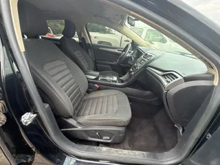 2017 Ford Fusion SE z VIN 3FA6P0HD3HR335333, wystawiony jako Copart lot #58443285 z przebiegiem 158 326 mil mil oraz Czysty tytuł • Clean title. Historia ofert i sprzedaży dostępna na DreamBid. Obrazek 5.
