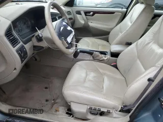 2004 Volvo V70 with VIN YV1SW59V842399389, listed as a Copart auction lot 85686774 with 135,634 mi miles and Salvage Title. Bid and sale history available at carsss.com. Image 7.