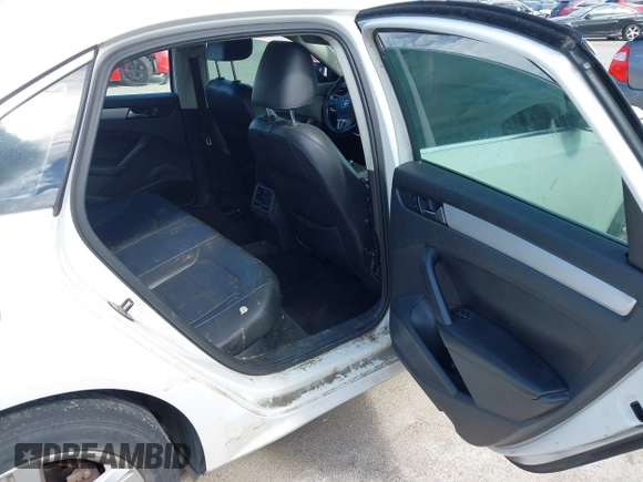 2013 Volkswagen Passat SE with VIN 1VWBH7A30DC134298, listed as a IAAI auction lot 42592442 with 248,768 mi miles and . Bid and sale history available at DreamBid. Image 8.