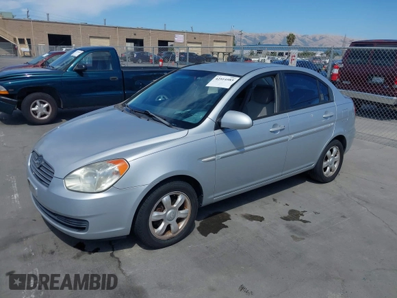 2006 Hyundai Accent GLS с VIN KMHCN46C86U023126, выставлен на аукционе IAAI как лот 42514585 с пробегом 150 008 миль миль и . История ставок и продаж доступна на DreamBid. Изображение 17.