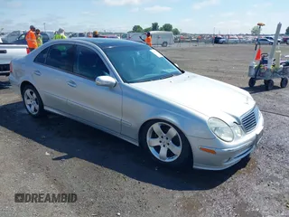 2004 Mercedes-Benz E 320 z VIN WDBUF65JX4A461158, wystawiony jako IAAI lot #42228902 z przebiegiem 165 782 mil mil oraz . Historia ofert i sprzedaży dostępna na DreamBid. Obrazek 1.