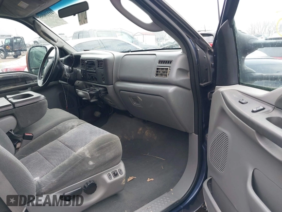 2003 Ford F-350 XL with VIN 1FTSW31P33EB81381, listed as a IAAI auction lot 41119095 with 300,858 mi miles and . Bid and sale history available at DreamBid. Image 5.
