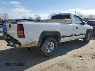2000 Chevrolet Silverado 1500 with VIN 1GCEK14T1YZ263275, listed as a Copart auction lot 46779595 with 144,052 mi miles and Salvage Title. Bid and sale history available at carsss.com. Image 3.