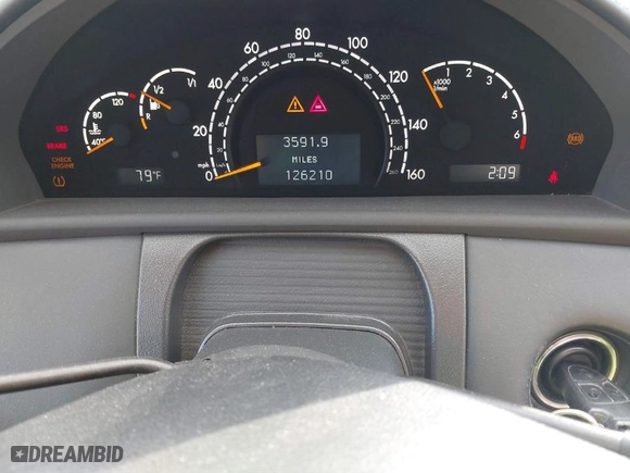 2005 Mercedes-Benz CL-Class 5.0L with VIN WDBPJ75J45A046274, listed as a IAAI auction lot 41236482 with 126,210 mi miles. Bid and sale history available at carsss.com. Image 7.