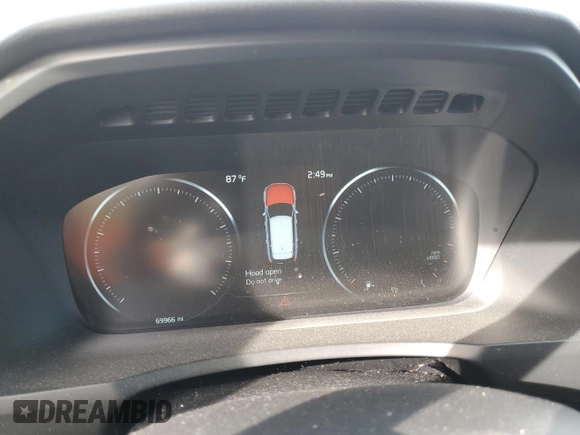 2016 Volvo XC90 T6 Momentum with VIN YV4A22PK0G1074313, listed as a Copart auction lot 42421865 with 69,966 mi miles and Salvage Title. Bid and sale history available at carsss.com. Image 9.